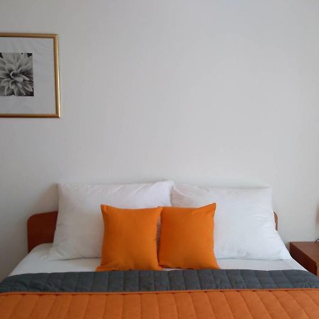 Apartments Davor Biograd Na Moru Bagian luar foto