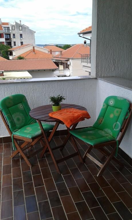 Apartments Davor Biograd Na Moru Ruang foto
