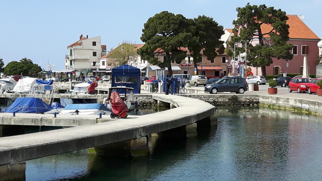 Apartments Davor Biograd Na Moru Bagian luar foto