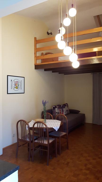 Apartments Davor Biograd Na Moru Bagian luar foto