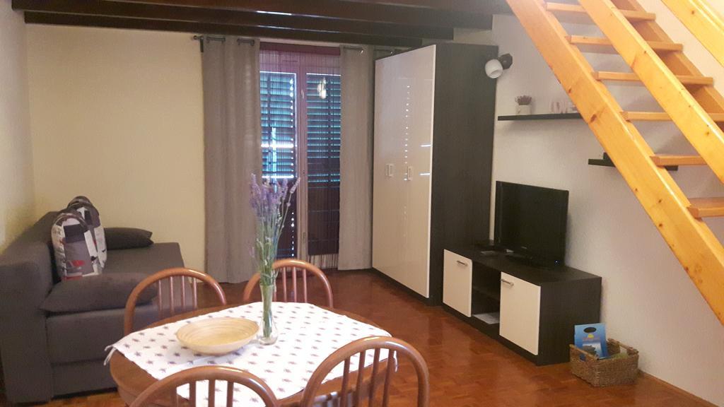 Apartments Davor Biograd Na Moru Bagian luar foto