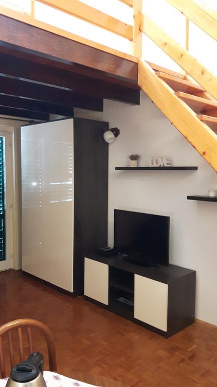 Apartments Davor Biograd Na Moru Bagian luar foto