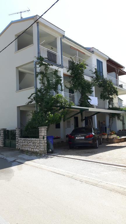 Apartments Davor Biograd Na Moru Bagian luar foto